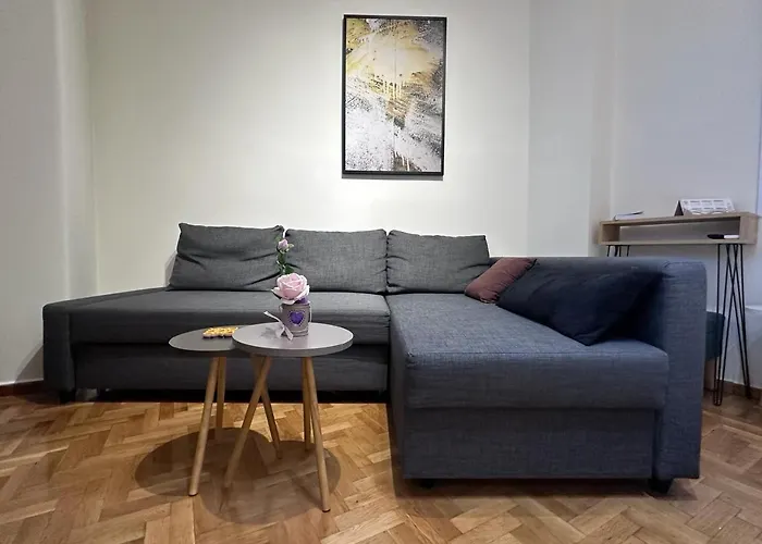 Plaka Nest Apartment