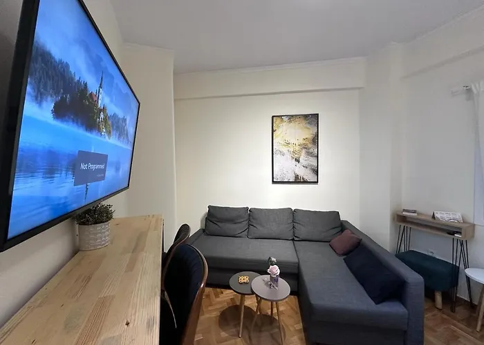 Plaka Nest Apartment