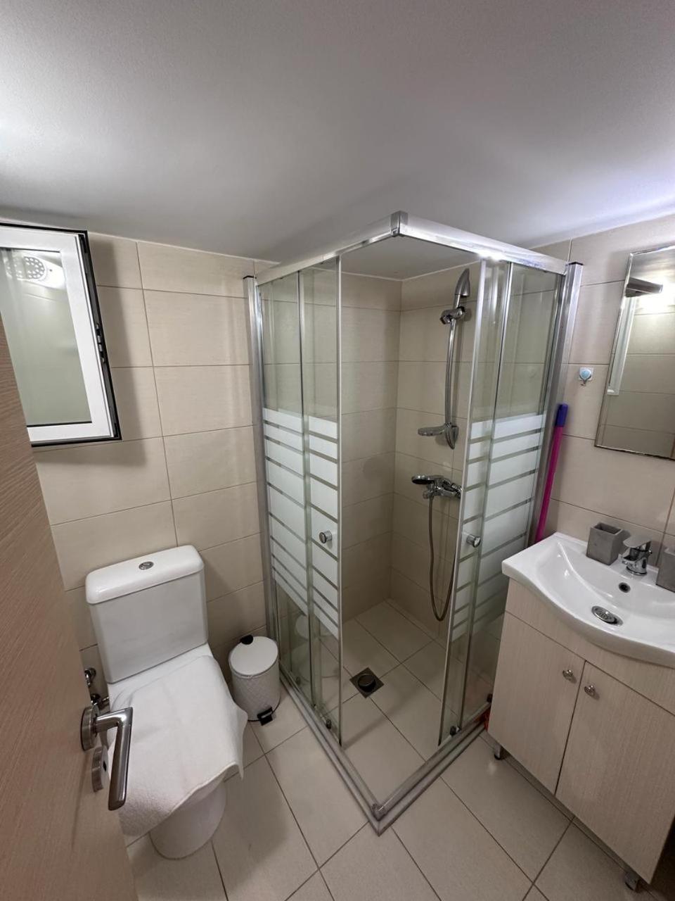Apartment Plaka Nest